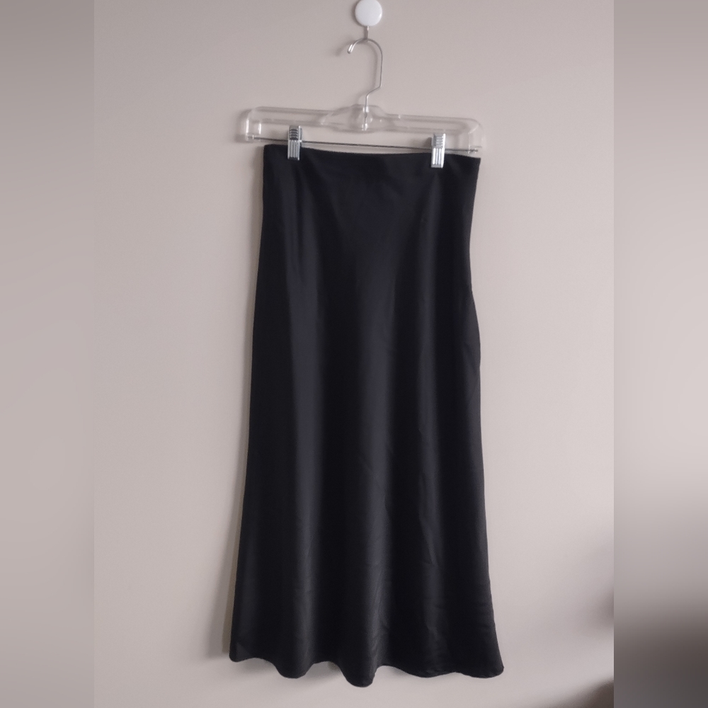 Forever 21 Black Satin Skirt